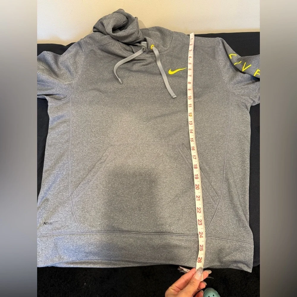 🔥Nike Gray Hoodie with Yellow Accents Unisex Sz S Like New🔥